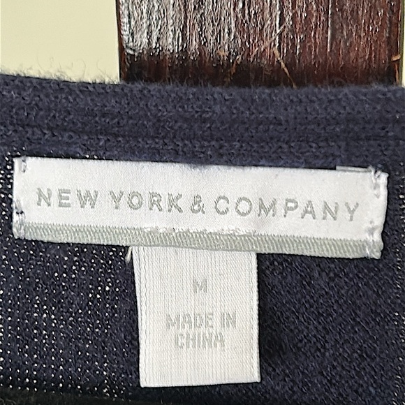 New York & Co Dolman Sweater Navy Blue Button Shoulder Sleeve Size M Fall Winter - Picture 7 of 10